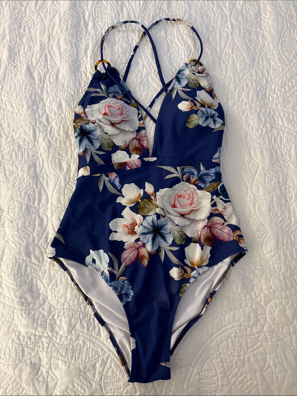 Cupshe Navy Floral V-Neck One-Piece Swimsuit